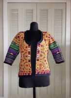 Chaqueta con Cuello Abierto y V - 1